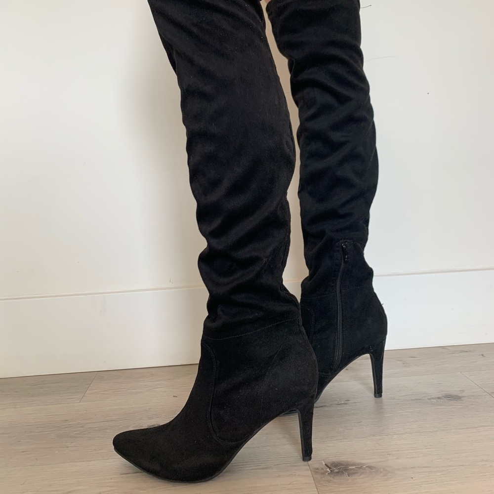 Heeled boots